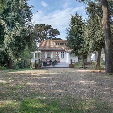 Balneaire Pour 8 - 75m De La